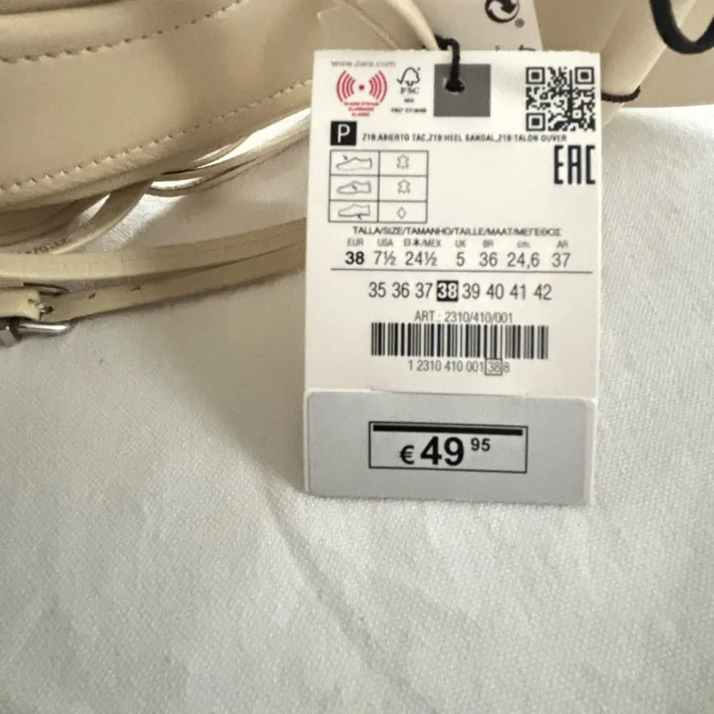 Zara Women's Cream Heels - Picture 4 of 5